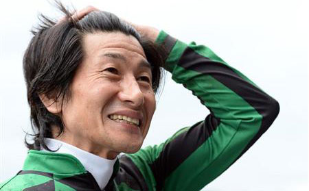 柴田ヨシトミ、ヘルニアで引退危機か